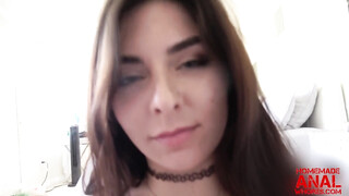 Keira Croft hátsója keményen megdugva