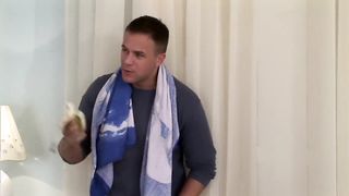 Orosz tini csajszi és a két cerka