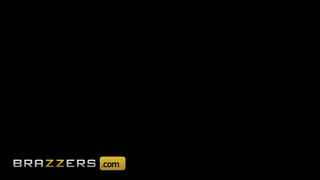 Brazzers - Whitney Wright popókája megbaszva