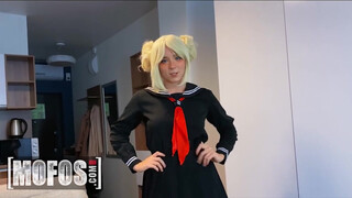 Mofos - Sweetie Fox a cosplayes hölgyemény popóba kefélve