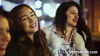 Private com - Ginebra Bellucci néger hapsival kúrel
