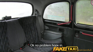 FakeTaxi - Csöcsös szöszi a sofőrrel közösül