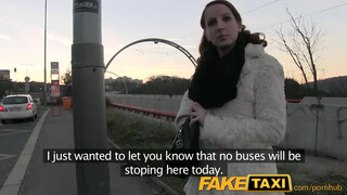 FakeTaxi - Fiatal ápoló nőci kúr a taxiban