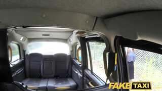Fake Taxi - idősebb spiné hatalmas farkat akar