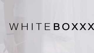 WhiteBoxxx - Nicole Pearl a cuki orosz spiné