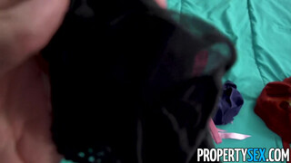 PropertySex - picike kicsike tini és a nagyfaszú szobatársa
