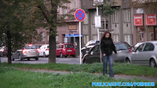 PublicAgent - Óriás tőgyes cseh csajszi
