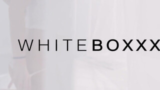 WHITEBOXXX - cuki vörös lány beleül a nagy faszba