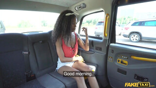 Fake Taxi - Tina Fire a nagy csöcsű barna kiscsaj