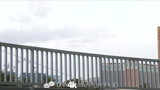 4K HD - Jenna J Ross a sportos tini hölgyemény