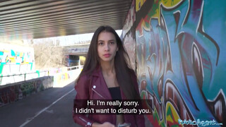 Public Agent - Vanessa Alessia a szuper gyönyörű fiatal picsa