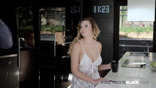PrivateBlack - Anna Polina a hatalmas cickós fiatal kisasszony